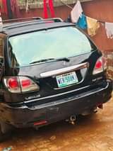 A picture of Lexus Rx 300 in good condition Location orji Owerri Imo