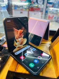 A picture of SAMSUNG GALAXY FLIP 3 5G
