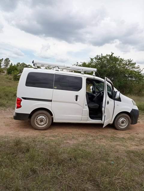 nissan nv200