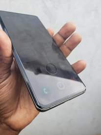 A picture of Samsung S20