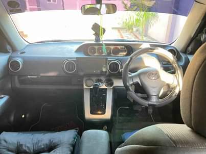 A picture of Toyota Rumion bakora sana gari maini mno