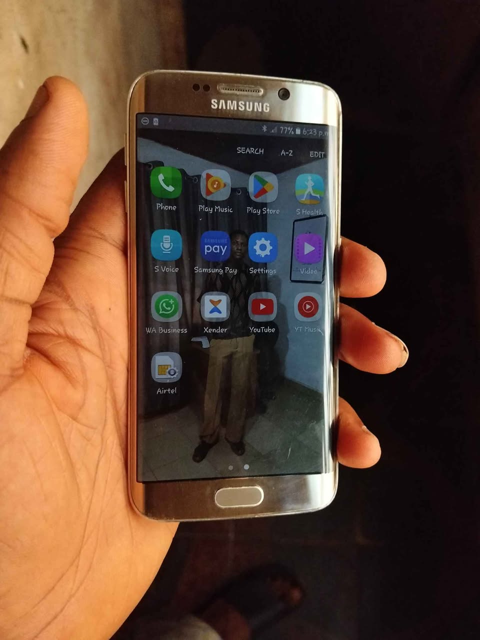 A picture of Samsung S6 edge