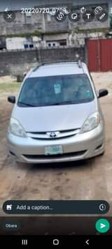 A picture of 2006 Toyota Seina For hire chatter 2006 1345