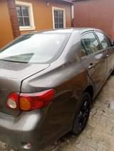 A picture of Corolla 09 manual gear everything working perfect including Ac going