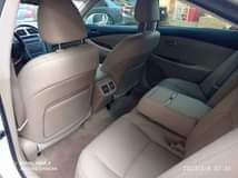 A picture of 2009 es350