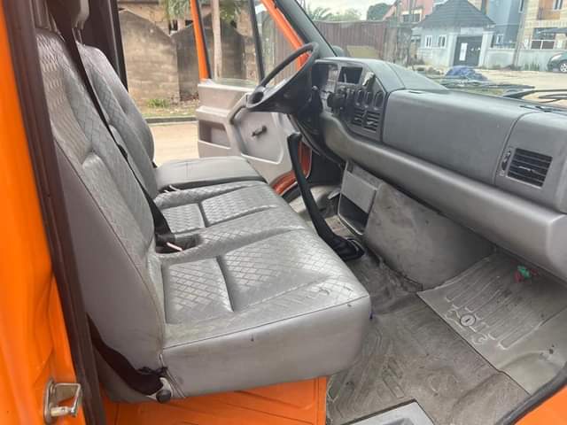 A picture of Volkswagen LT35 Container Van