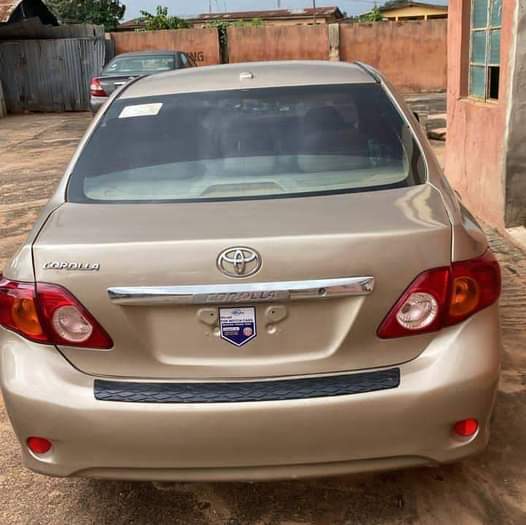A picture of 2010 Toyota Corolla 08069525376