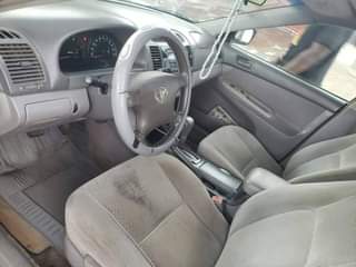 A picture of 2004 Toyota Camry Le