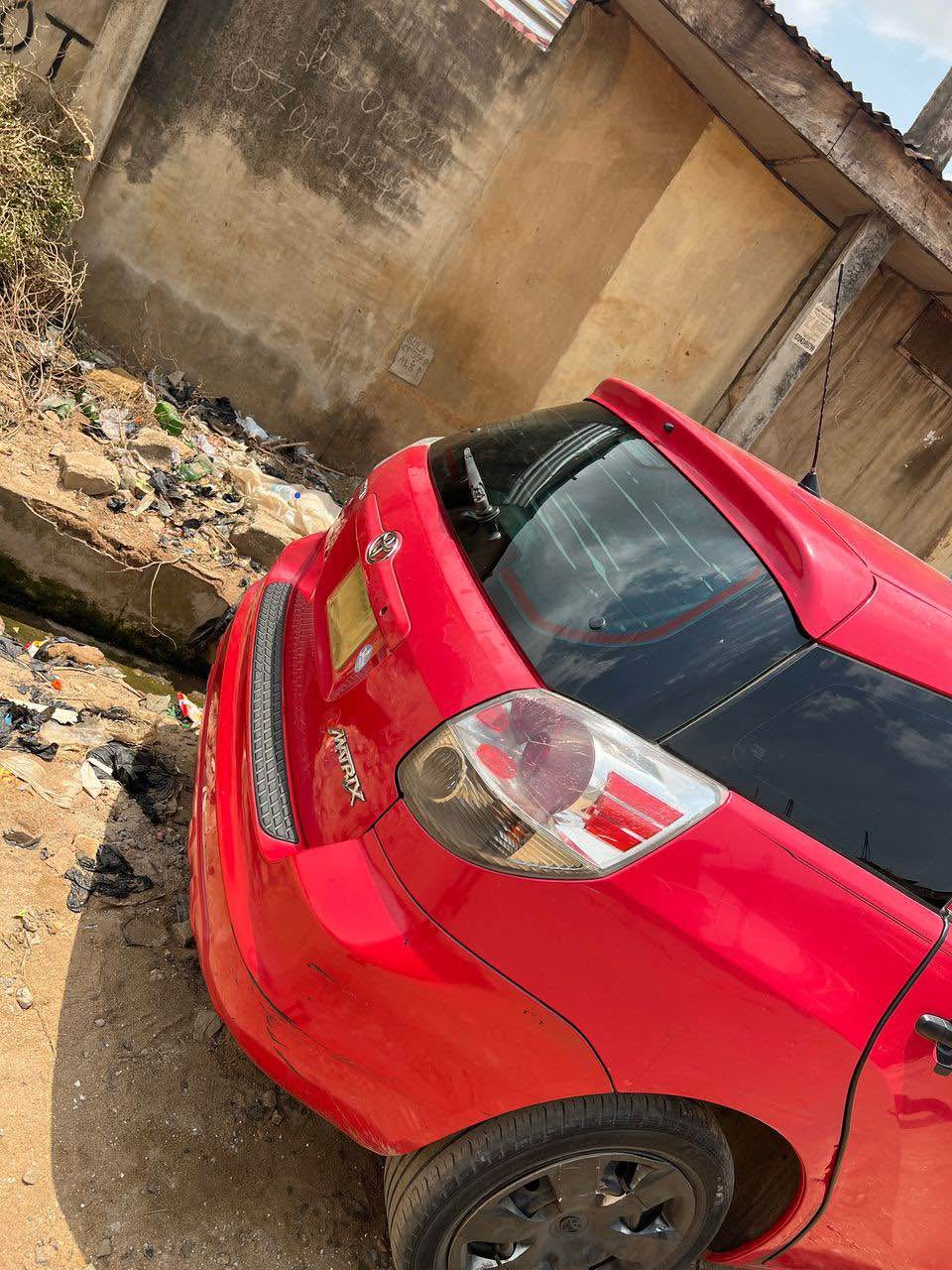 A picture of Toyota matrix 2005