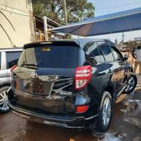 A picture of RAV4 2010 42M