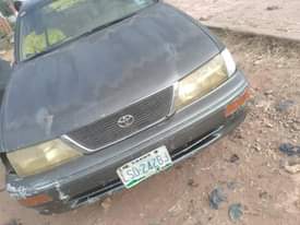 A picture of Toyota avalon