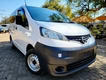 nissan nv200