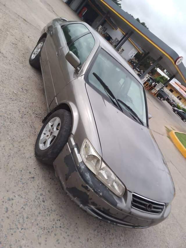 A picture of 2002 Toyota Camry