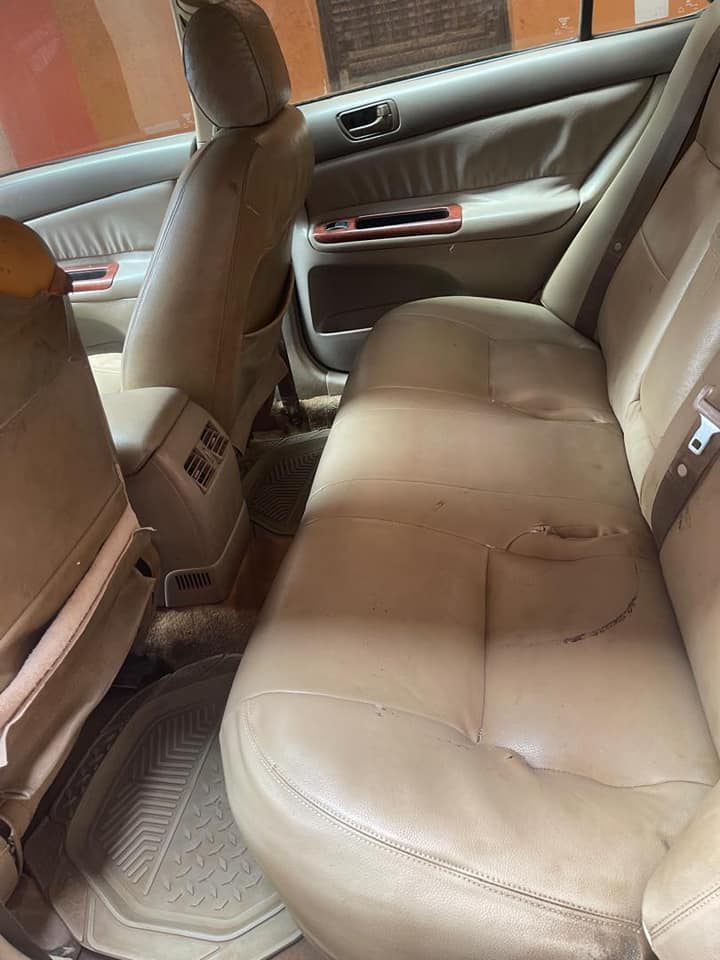 A picture of Camry 04 big daddy