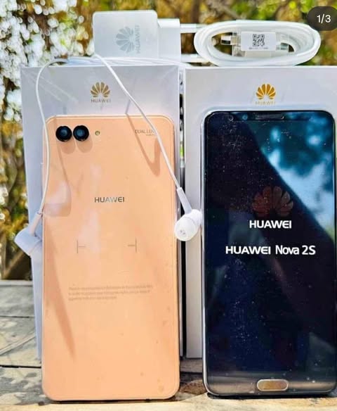 A picture of Huawei nova 2s Ram 8gb storage 256gb Batery 5000mah Chaja