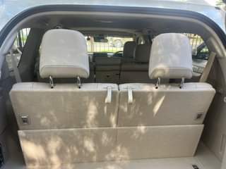 A picture of TOYOTA LAND CRUISER V8