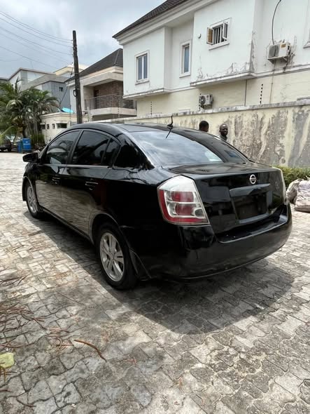 A picture of Nissan sentra 2008 Engine 100 Gearbox 100 Ac 100 Price