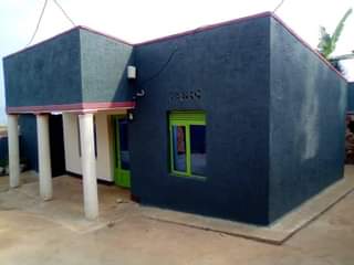 A picture of Iyinzu irashakamo 12