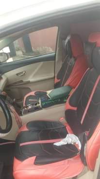 A picture of Clean registered Toyota venza 2010