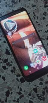 A picture of Sumsung s8