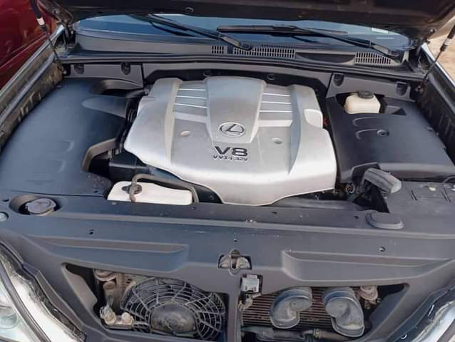 A picture of Buy and drive Engine Gear AC chill Everything is working