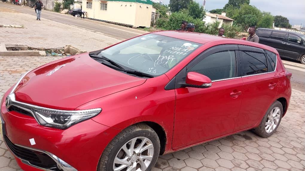 toyota auris