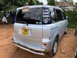 A picture of 2007 Toyota Sienta 1.5cc