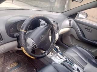 A picture of HYUNDAI ELANTRA