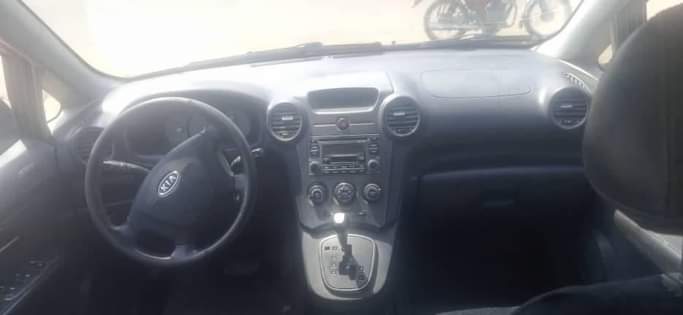 A picture of 2012 kia caren tokunbo standard