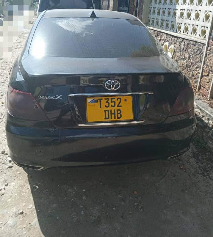 A picture of Toyota mark x