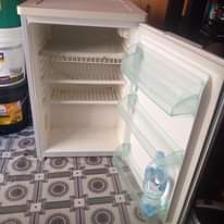 A picture of Nauza fridge nzuri beko offer lak 190