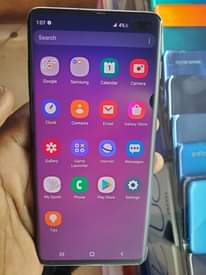 A picture of SAMSUNG S1O PLUS AT 480000