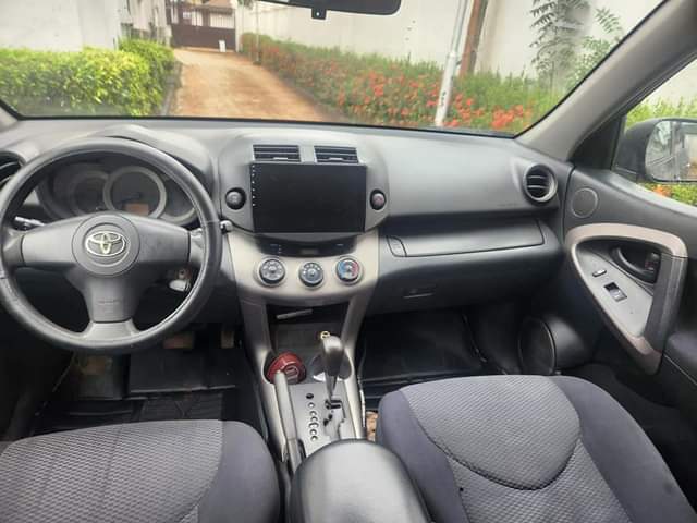 A picture of 2006 Toyota Rav4