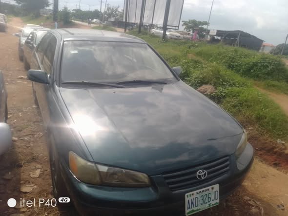 A picture of Toyota Camry pencil