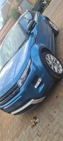 A picture of Range rover evoque 2015