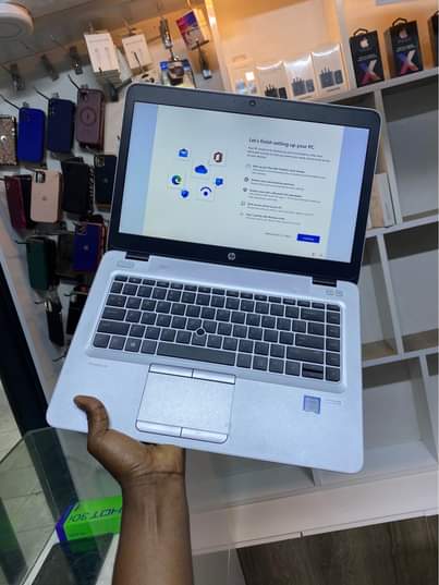 A picture of ELITEBOOK 840 G3 BEI 550 000 NEWLY CONDITION PORTABLE MACHINE