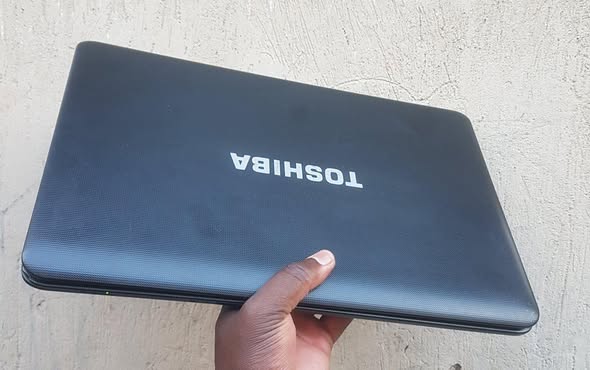 A picture of Toshiba satellite laptop