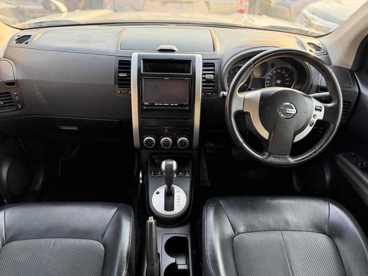 A picture of NISSAN X_TRAIL2010MODEL2.0CC4WD OPTIONALBLACK LEATHER INTERIOR