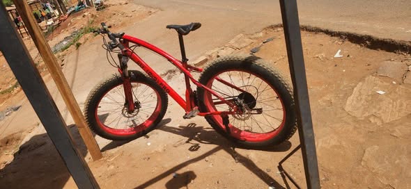 A picture of Fat tire bicycle