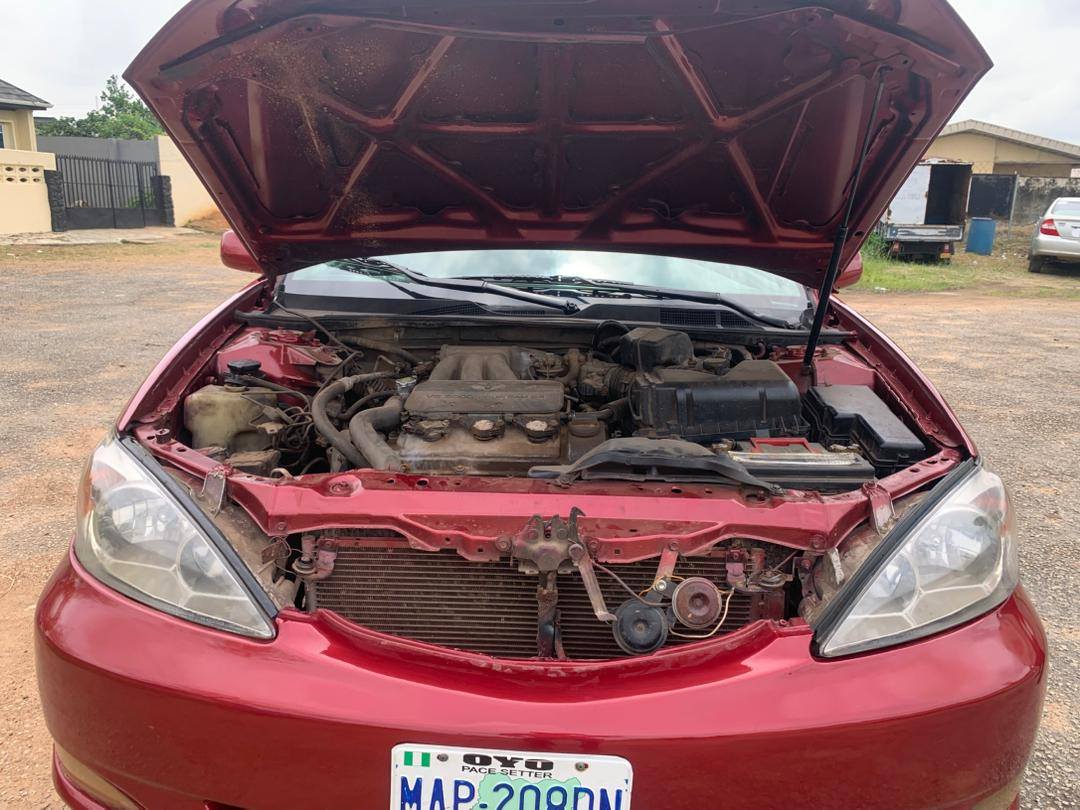 A picture of Camry 2004 6plug 3 6m 07089551342
