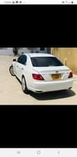 A picture of toyota mark x