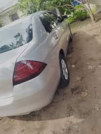 A picture of Honda Accord discussion continue