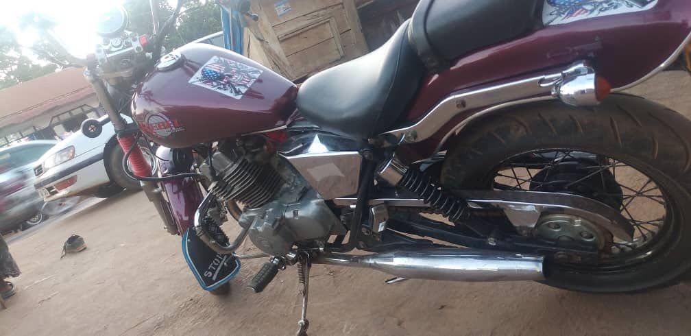 A picture of Honda Rabel is on quick sale