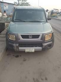 A picture of Honda Element