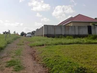A picture of  READY TITLED Plot 50x100ft title On quick sale Located