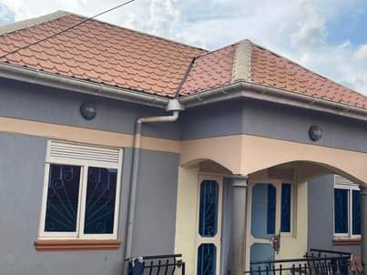 A picture of House for sale.
