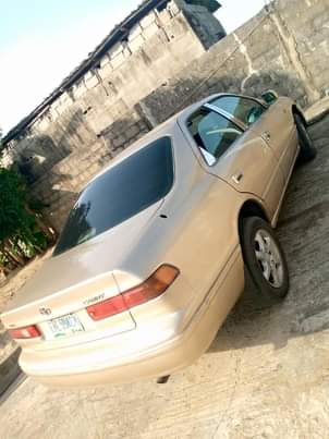 A picture of Toyota Camry tinny light