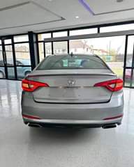 A picture of FOREIGN USED 2015 HYUNDAI SONATA LIMITED Accident Free Thumbstart Navigation
