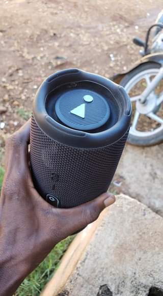 A picture of Jbl charge5