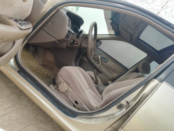 A picture of Toyota Camry pencil light